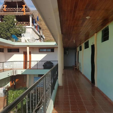 Hostal Dumbira ตากังกา ภายนอก รูปภาพ