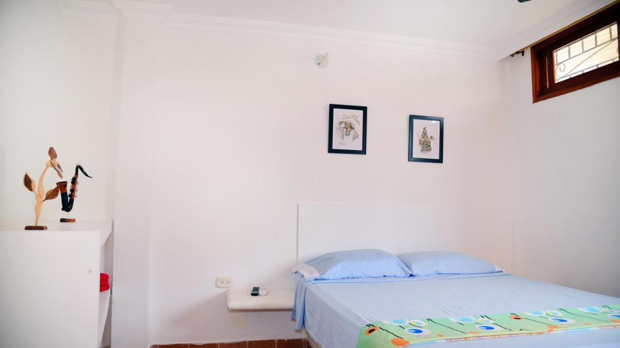 Hostal Dumbira ตากังกา ภายนอก รูปภาพ