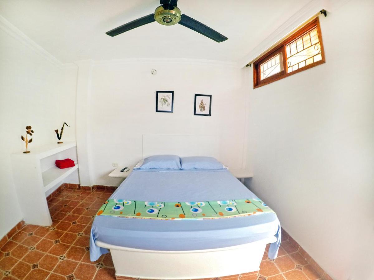 Hostal Dumbira ตากังกา ภายนอก รูปภาพ